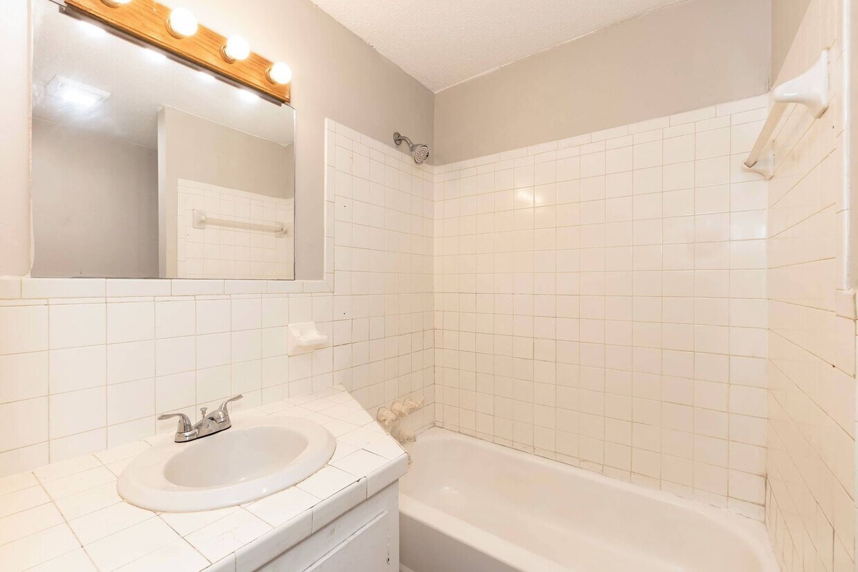 Primary Photo - Three Bedroom Home!