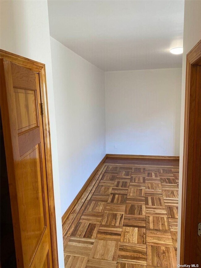 Foto del edificio - 43-17 Bowne St