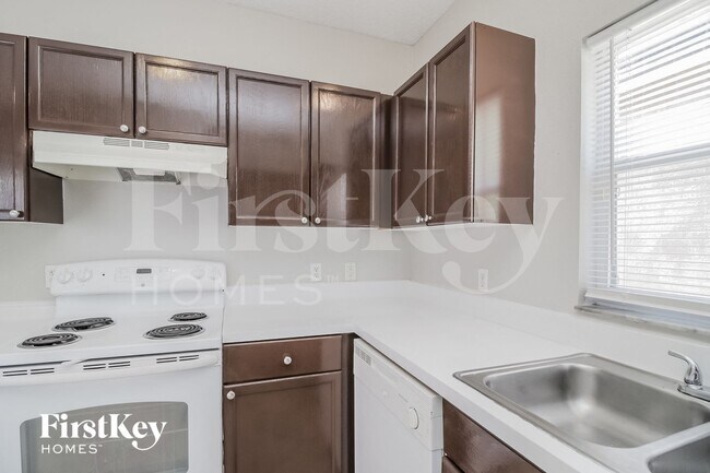 Building Photo - 5156 Aventura Blvd