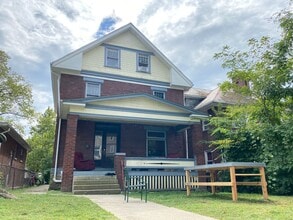 Building Photo - 55 W Patterson Ave