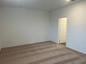 Building Photo - 21110 Turtle Gln Ln