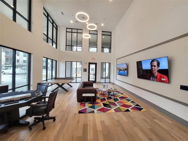 Foto del edificio - 2700 Old Denton Rd