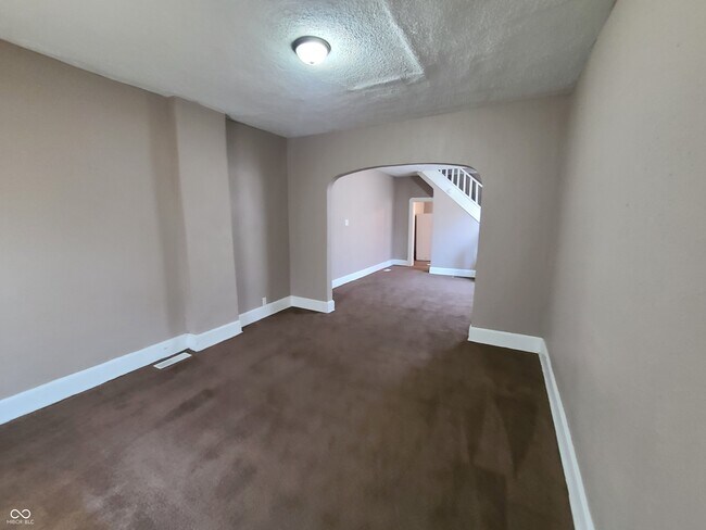 Foto del edificio - 516 W 28th St