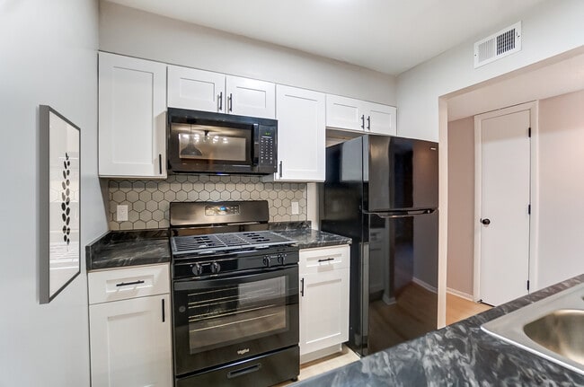 Virtually Staged- Reno - Coventry Court West Apartments