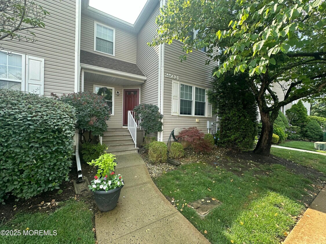 Primary Photo - 2504 Strawberry Patch Ct