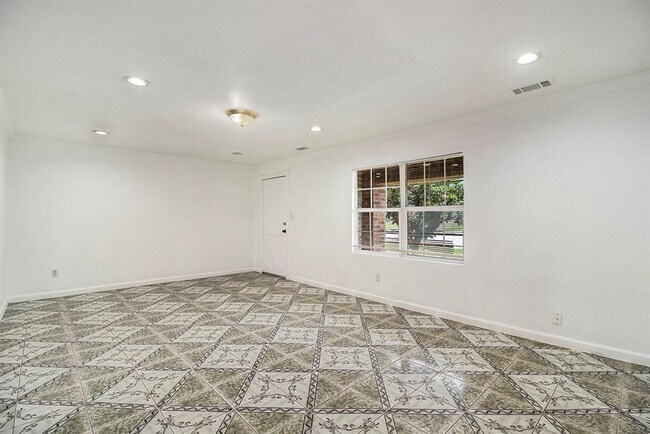Foto del edificio - 9222 Hammerly Blvd