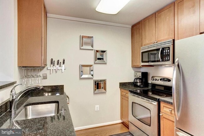 Foto del edificio - 11700 Old Georgetown Rd