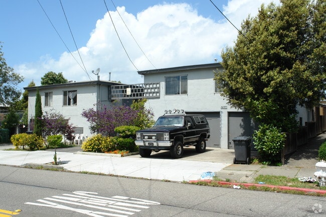 Building Photo - 1329 Rose St