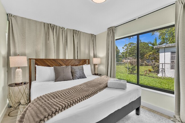 Foto del edificio - 310 SW 31st Ct