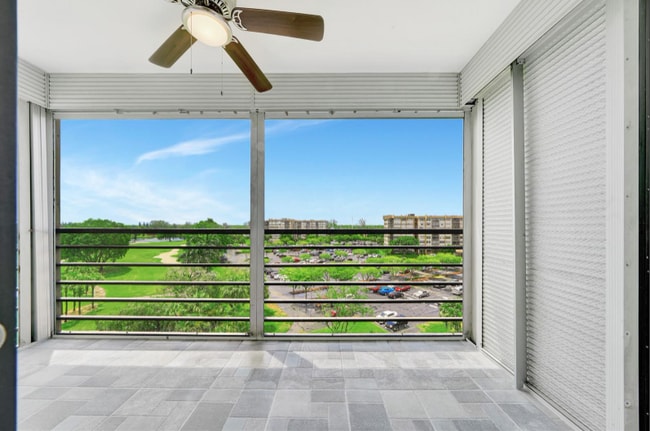 Building Photo - 1100 Saint Charles Pl