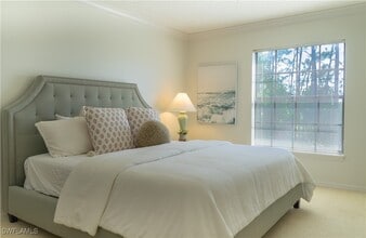 Building Photo - 265 Deerwood Cir