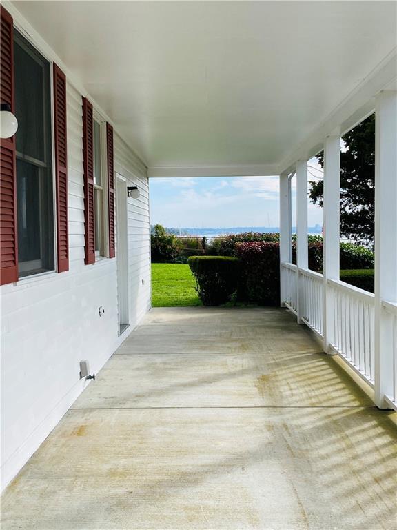 5 Thames St, Bristol, RI 02809 House Rental in Bristol, RI