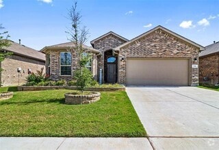 Building Photo - 709 Castlebar Ct