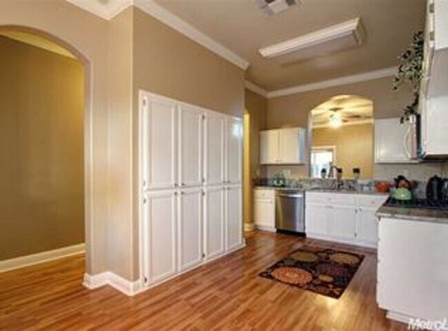 Foto del edificio - Beautiful 4-Bedroom Home in West Roseville – Available Now! SEE VIDEO
