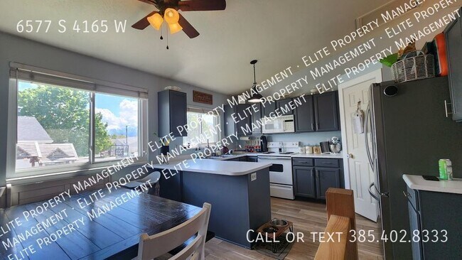 Photo - 6577 S 4165 W House