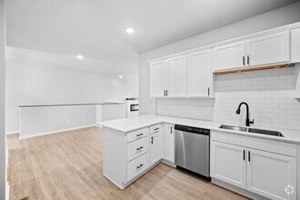 Building Photo - 37 Keeneland Ct.
