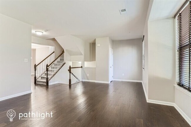 Foto del edificio - 586 Fox River Hills Way, Glen Burnie, MD, ...