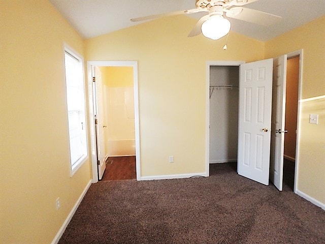 Building Photo - 140 Clear Water Dr