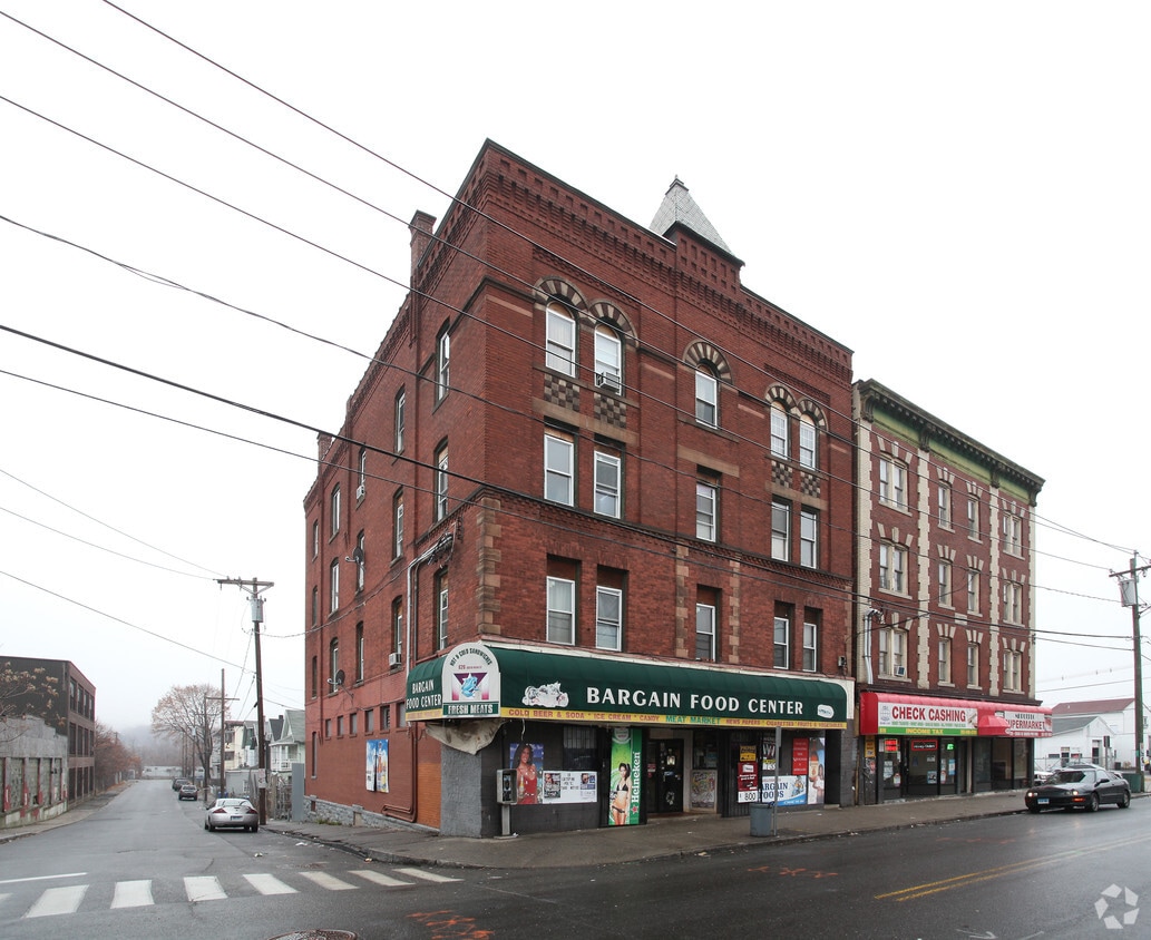 Foto principal - 622-626 S Main St