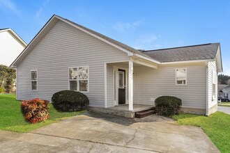 Building Photo - 297 Maynard S Dr