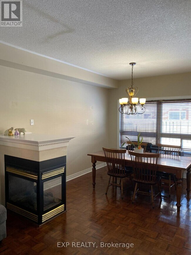 Photo du bâtiment - 303 Andrews Trail