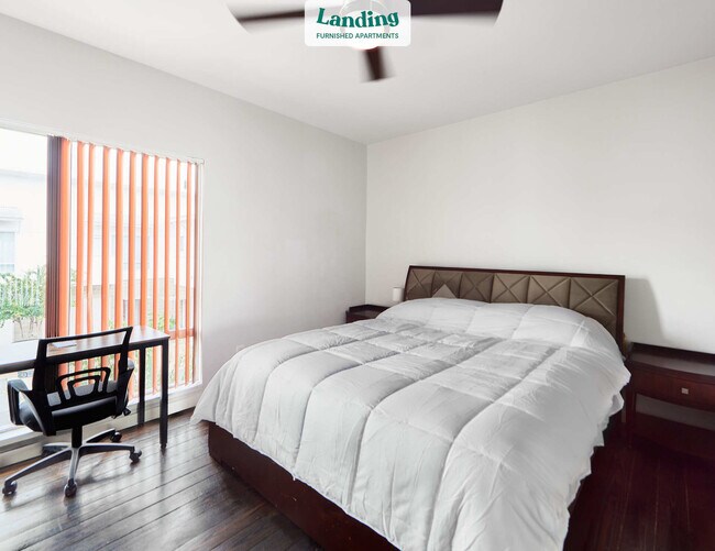 Foto del edificio - 5920 Fairdale Ln