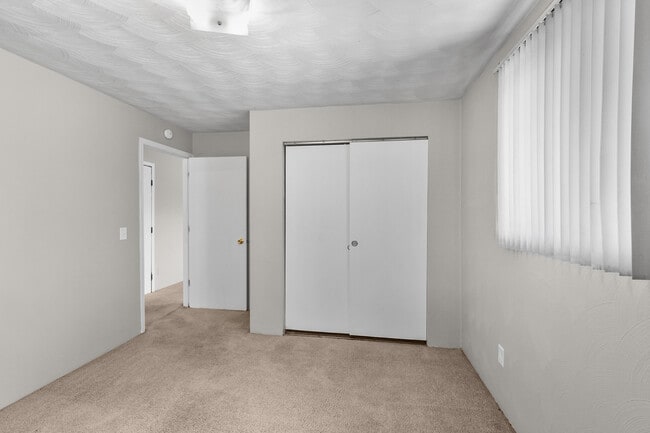 Building Photo - Brookewood South Apartments