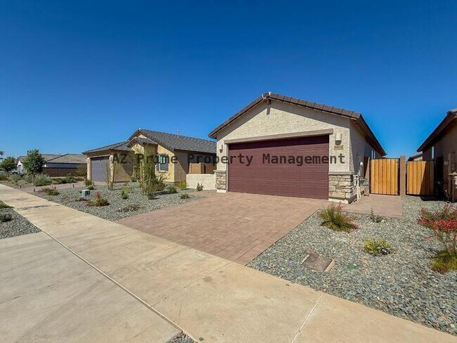 Foto del edificio - 9810 W Pinchot Ave