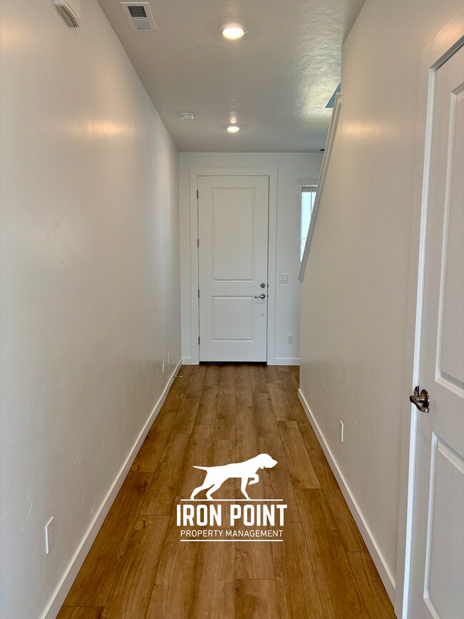 Foto del edificio - 8271 W White Willow St