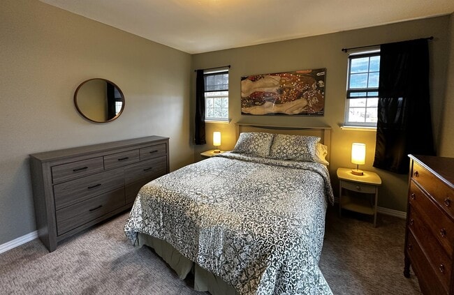 Foto del edificio - 129 1/2 W 3rd St