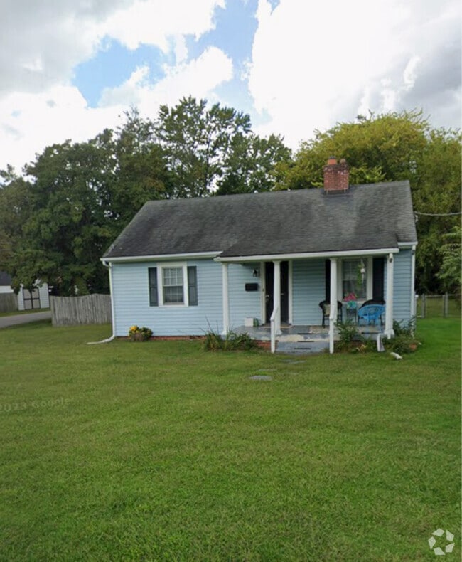 Building Photo - 6200 Ellis Ave