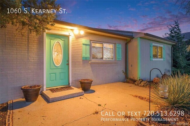 Building Photo - 3 Bedroom Ranch Style