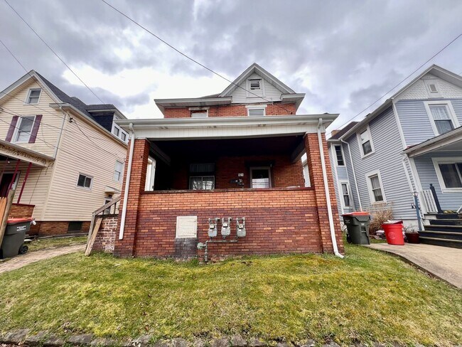 Building Photo - 921 15th Street