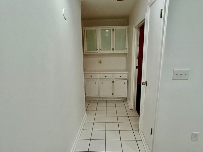 Foto del edificio - 4762 Trenton Dr