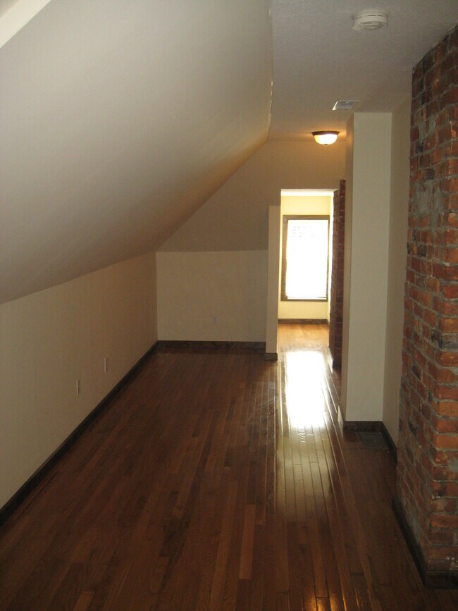 Foto del edificio - 1755 N 4th St