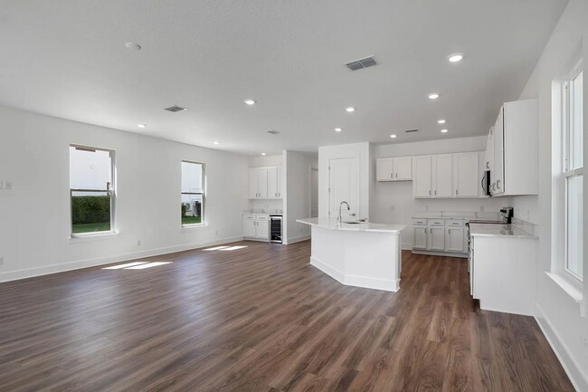 Photo - Luxurious Pool Home in Reunion Resort | Go...