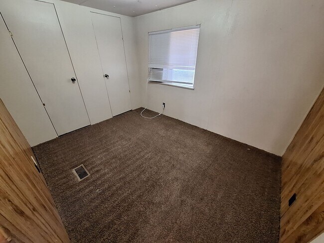 Foto del edificio - 2 bedroom, 1 bath