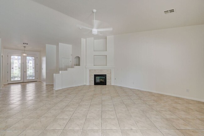 Foto del edificio - Beautiful 3 Bedroom Single Story Home in A...