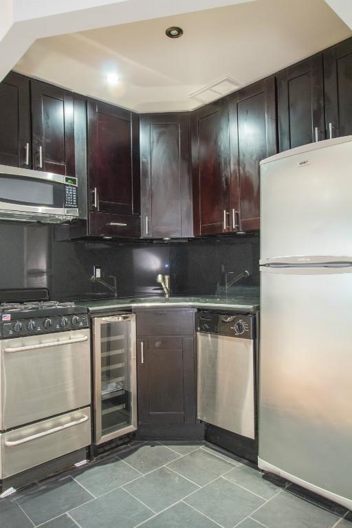 Foto del edificio - 145 E 26th St