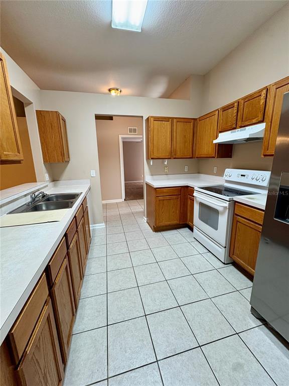 Building Photo - 12412 Cedarfield Dr