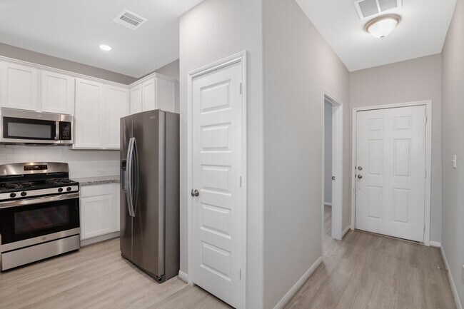 Building Photo - 8439 Moonlight Bay Cir