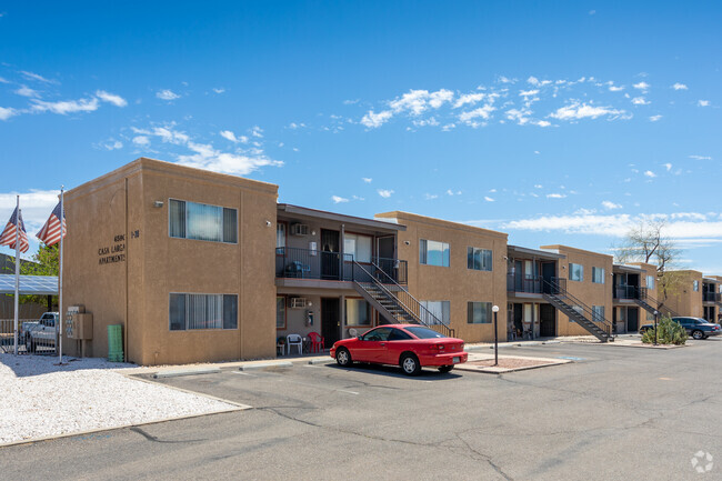 Apartment Complex - Casa Larga Apartments