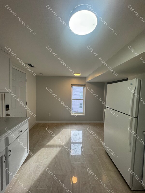 Foto del edificio - 417 S State Rd