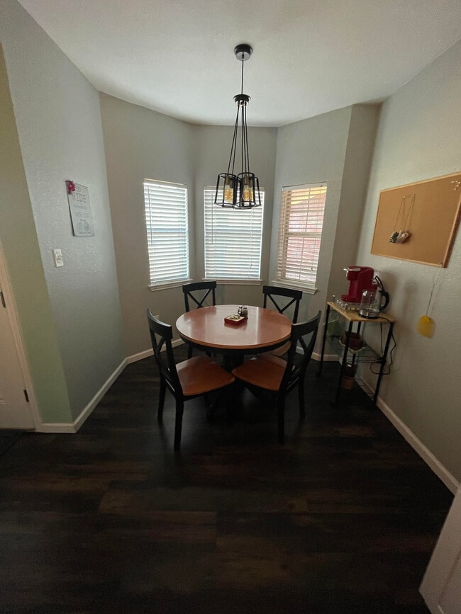 Building Photo - 610 Turley Dr