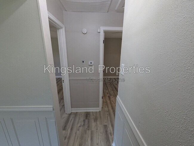 Building Photo - 1215 Danville Dr