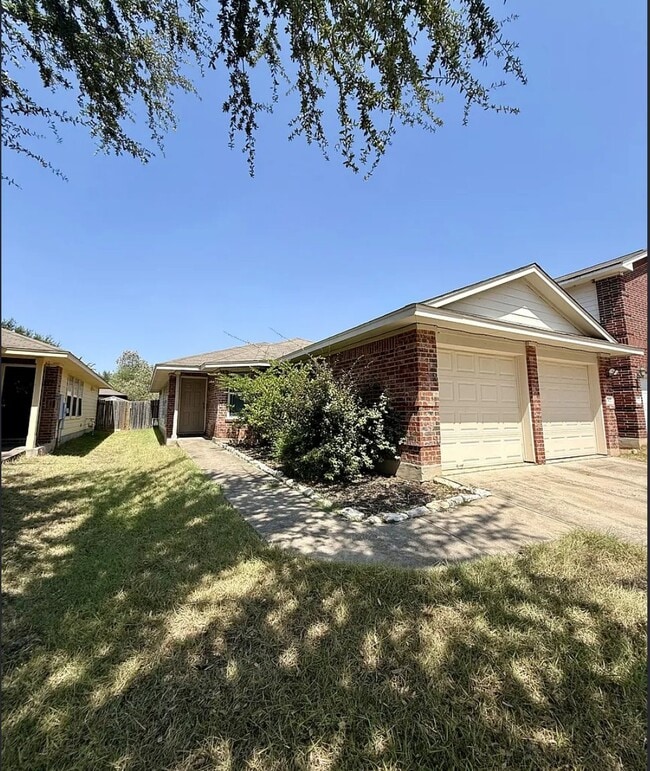 Building Photo - 3302 Etheredge Dr