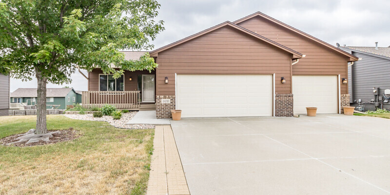 Foto principal - 808 S Whitewood Ave