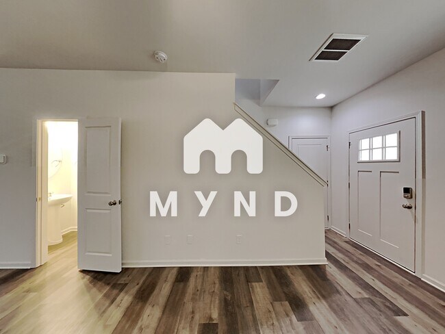 Building Photo - 808 Holland Ave