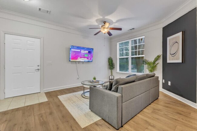 Foto del edificio - 7612 Almaden Way