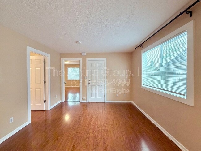 Foto del edificio - 3720 SE 14th Ave